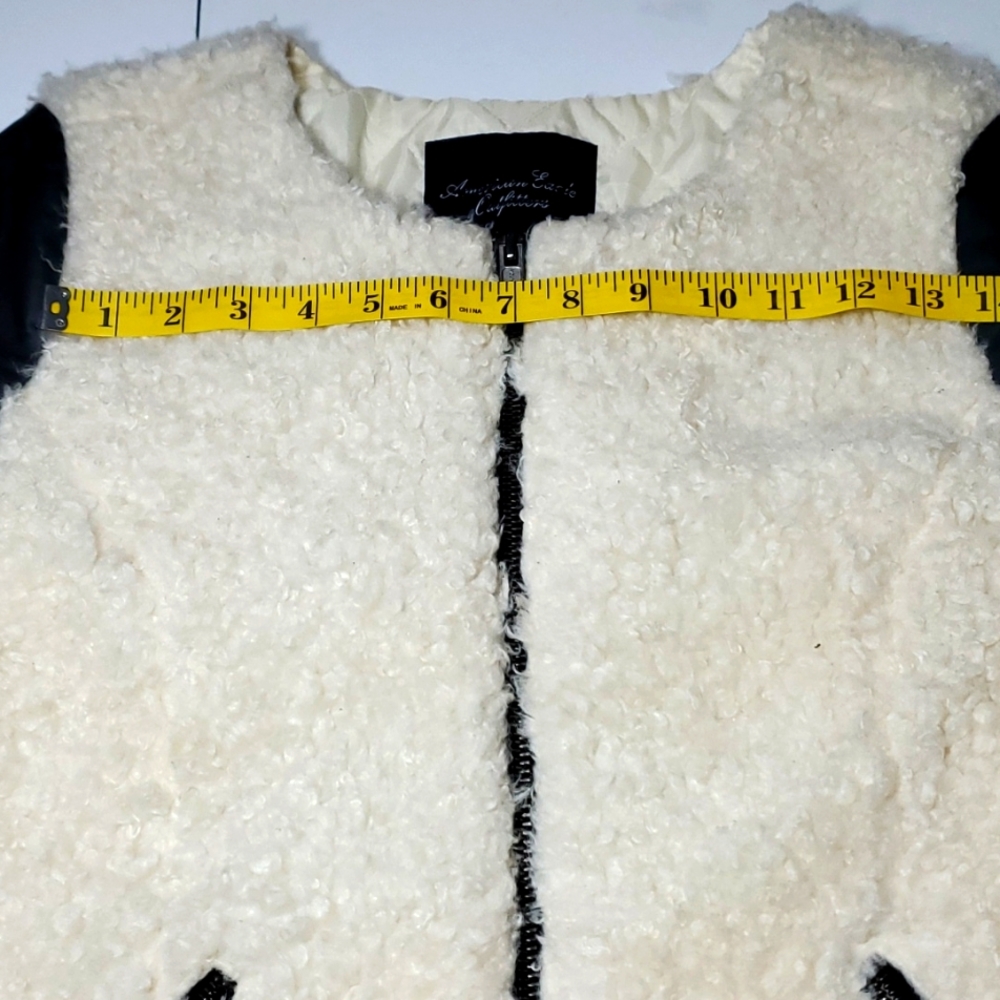 American Eagle  Outfitters size M/M Excellent conditions - Picture 8 of 17